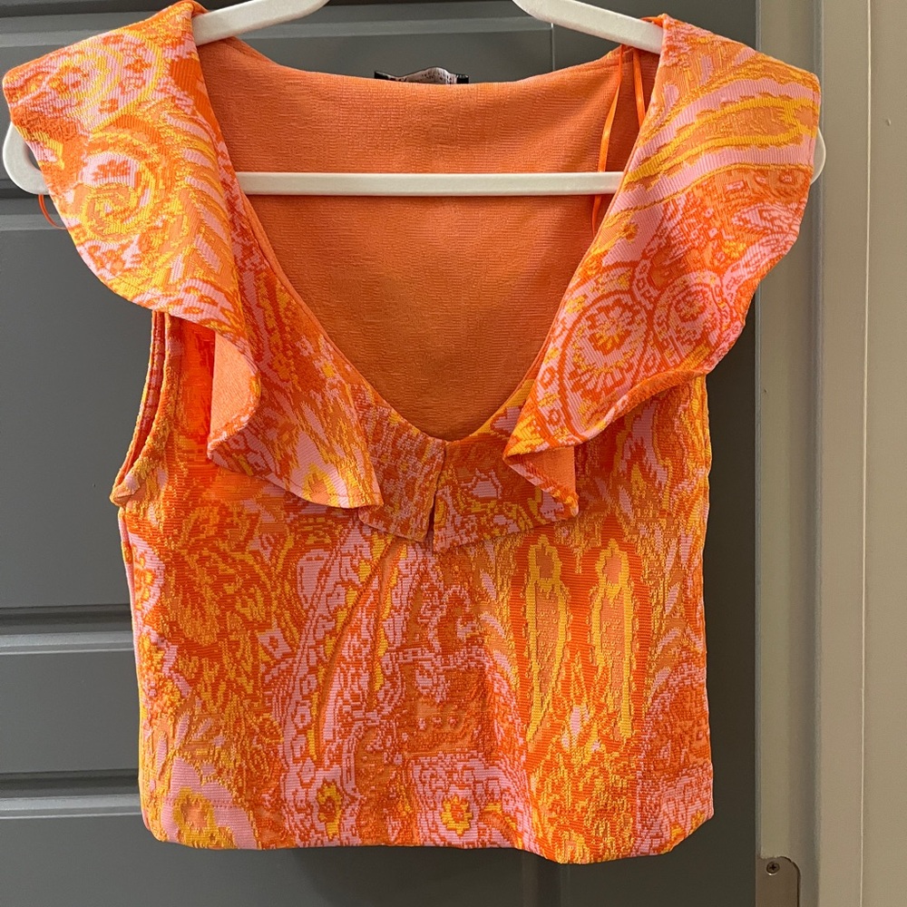 Cute Zara top.
